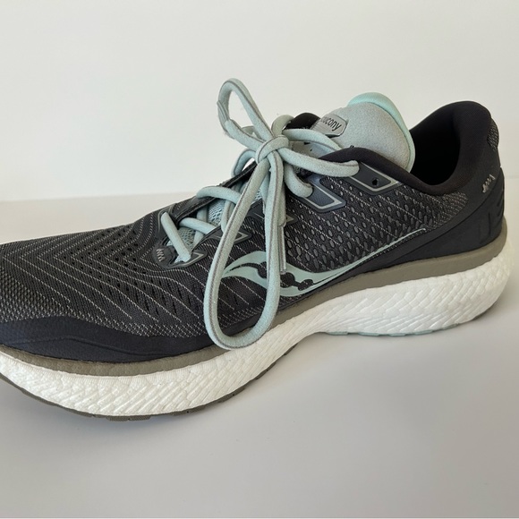 Women’s Saucony running shoes - Picture 4 of 14